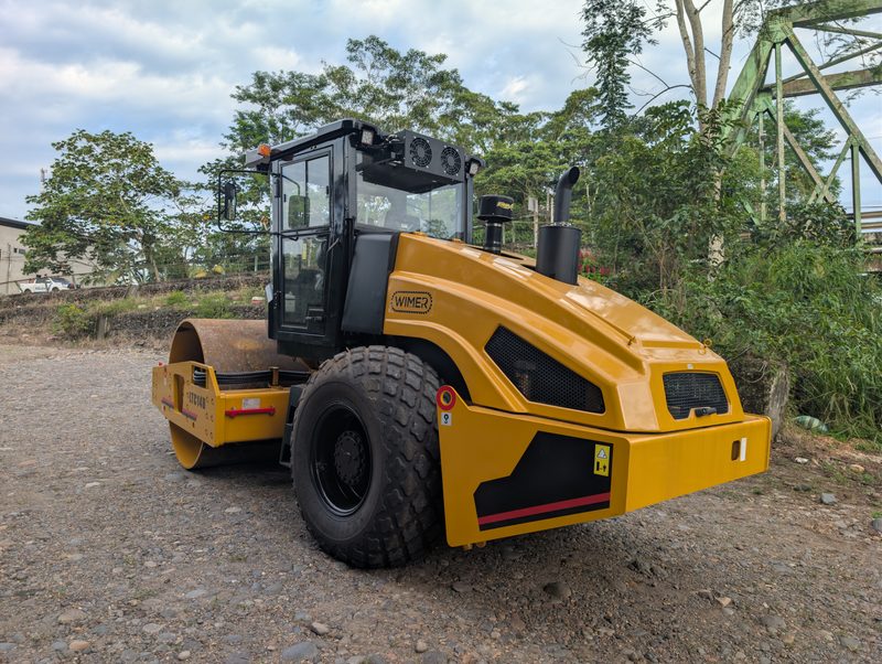 Rodillo compactador LTC14B